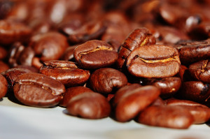 Kaffeebohnen: zwei Tassen schützen vor Alzheimer (Foto: pixabay.de/Alexas_Fotos)