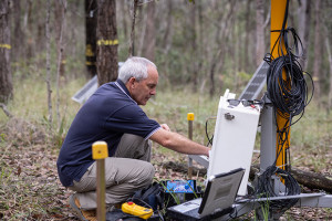 Vorbereitende Messungen in einem gefährdeten Gebiet (Foto: uq.edu.au) Vorbereitende Messungen in einem gefährdeten Gebiet (Foto: uq.edu.au)