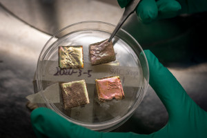 TARC-Proben für erste Tests im Labor (Foto: Thor Swift, berkeley.edu) TARC-Proben für erste Tests im Labor (Foto: Thor Swift, berkeley.edu)