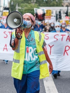 Arbeitskampf: hilft auch Zeitarbeitern (Foto: Ehimetalor Akhere Unuabona, unsplash.com) Arbeitskampf: hilft auch Zeitarbeitern (Foto: Ehimetalor Akhere Unuabona, unsplash.com)