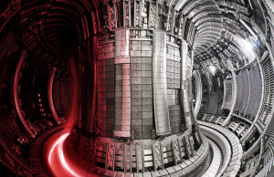 Animiertes Inneres der JET-Brennkammer, links mit angedeutetem Plasma (Bild: UKAEA)