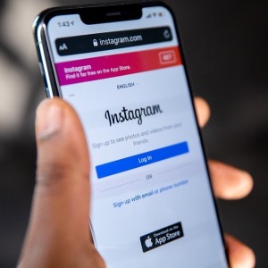 Instagram: Zehn-Minuten-Limit ist für die App zu wenig (Foto: solenfeyissa, pixabay.com)