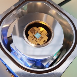 Chips aus dem Eisfach: Ob Elektronik fit genug ist, verrät die Kryomessung (Foto: izm.fraunhofer.de)