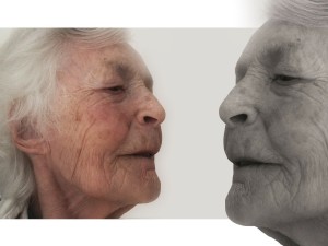 Ältere Frau: Gedächtnisverlust ab dem 65. Geburtstag häufiger (Foto: pixabay.com, Geralt)