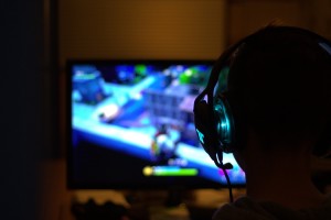 Gaming: Jungs sind eher am Spielen im Internet interessiert (Foto: pixabay.com, 11333328)