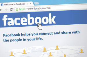 Facebook: Desinformation auf der Plattform weitverbreitet (Foto: pixabay.com, Simon)