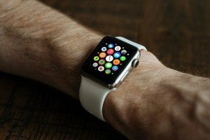 Smartwatch: Sie kann sich künftig selbst aufladen (Foto: fancycrave1, pixabay.com)