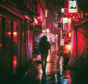 Osaka in einer regnerischen Nacht (Symbolbild: pixabay.com, MasashiWakui)
