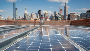 Solarzellen der Zukunft: Sie liefern dank Film mehr Strom (Foto: Con Edison, engineering.nyu.edu)