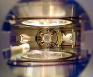 Einblick in die Hauptvakuumkamer des NaK-Molekülexperiments (Foto: mpq.mpg.de)