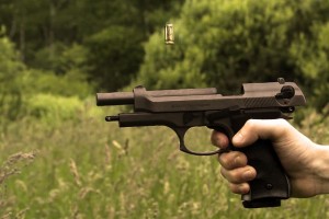 Pistole: Kriminalberichterstattung gefährdet Kinder (Foto: Markéta Boušková, pixabay.com)