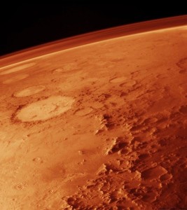 Marsoberfläche: Aus dem Staub lassen sich Ersatzteile herstellen (Foto: Wikilimages, pixabay.com)