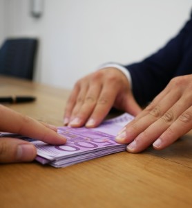 Geld eines Kredits: Viele Deutsche kennen Modalitäten nicht (Foto: pixabay.com, Raten-Kauf) Geld eines Kredits: Viele Deutsche kennen Modalitäten nicht (Foto: pixabay.com, Raten-Kauf)