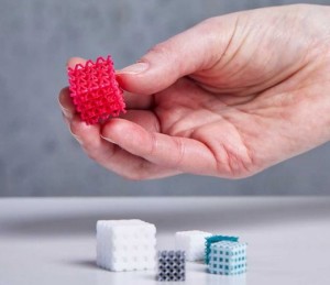 3D-gedruckte Leichtbauteile aus verschiedenen Materialien (Foto: Daniel Winkler Fotografie, ethz.ch)