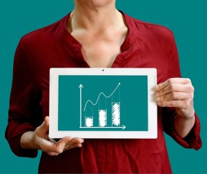 Einkommen: Ein Hochschulstudium garantiert nicht immer das meiste Geld (Foto: pixabay.com, Tumisu)