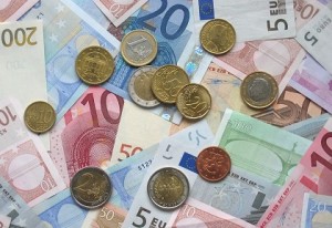 Geld: Löhne sollen 2023 eher sinken als steigen (Foto: pixabay.com, janeb13)