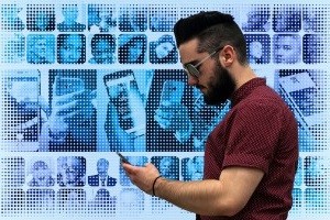 Handy-Nutzer: Videos aus dem Internet wenig zuverlässig (Foto: pixabay.com, Gerd Altmann) Handy-Nutzer: Videos aus dem Internet wenig zuverlässig (Foto: pixabay.com, Gerd Altmann)