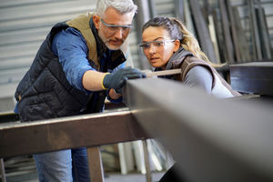 Umweltstiftung: Kostengünstig und effizient zu neuen Fachkräften (Foto: A.Stock)