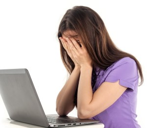 Gekränkte Social-Media-Nutzerin: Browser-Erweiterung könnte helfen (Foto: pixabay.com, Concord90) Gekränkte Social-Media-Nutzerin: Browser-Erweiterung könnte helfen (Foto: pixabay.com, Concord90)