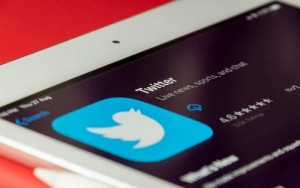 Twitter: Antisemitische Inhalte auf Twitter nehmen stark zu (Foto: unsplash.com, Souvik Banerjee)