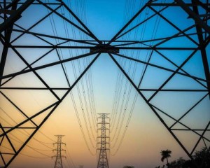 Stromtrasse: Energiekosten gehören zu den Kernproblemen (Foto: britishchambers.org.uk)