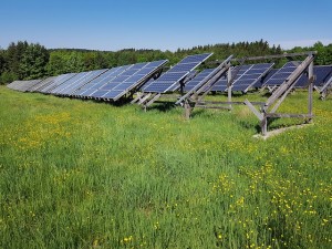 Solarmodule: Diese lassen sich künftig besser recyceln (Foto: Stefan Schweihofer, pixabay.com)