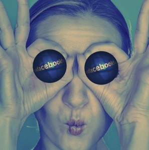 Facebook: Konzernmutter Meta muss 1,2 Mrd. Euro Strafe zahlen (Foto: pixabay.com, geralt)