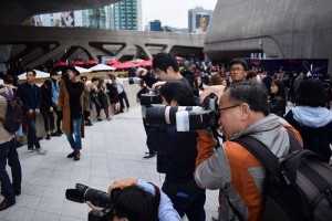 Presse bei der Arbeit: Streit zwischen China und Indien (Foto: unsplash.com, Tycho Atsma)