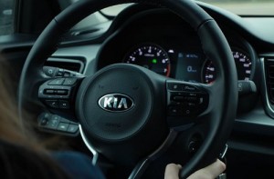 Kia: Autos sind nur mit einem USB-Kabel kurzgeschlossen worden (Foto: unsplash.com, Nils Bogdanovs)