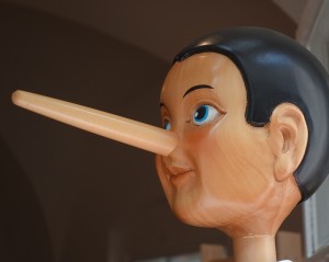 Manch einer lügt täglich - wie Pinocchio (Bild: pixabay.com, Schwerdhoefer) Manch einer lügt täglich - wie Pinocchio (Bild: pixabay.com, Schwerdhoefer)
