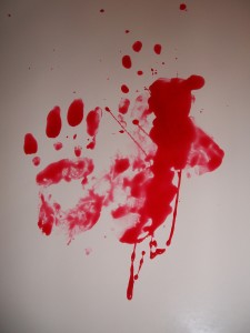 Blut: Eltern regulierten mit Kindstötungen den Nachwuchs (Foto: pixabay.com, PublicDomainPictures)