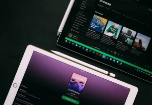Audio-Streams: Podcasts sind weiter beliebt (Foto: unsplash.com, Heidi Fin) Audio-Streams: Podcasts sind weiter beliebt (Foto: unsplash.com, Heidi Fin)