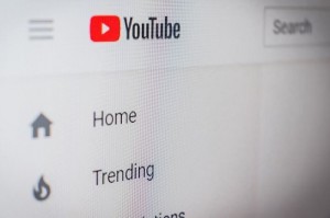 YouTube: Google-Tochter ist gerade eifrig am Testen (Foto: unsplash.com, Christian Wiediger) YouTube: Google-Tochter ist gerade eifrig am Testen (Foto: unsplash.com, Christian Wiediger)