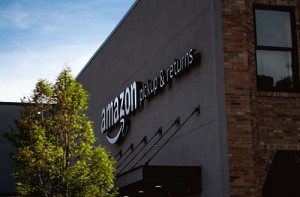 Amazon: wieder Vorwürfe gegen den Online-Riesen (Foto: unsplash.com, Bryan Angelo)