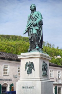 Mozart: Musik des Komponisten erleichtert Säuglingen das Leben (Foto: Martin Herfurt, pixabay.com)