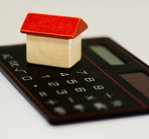 Immobilienrechner: schlechte Stimmung bei Projektfinanzierern (Foto: pixabay.com, AlexanderStein)