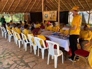 Training durch ehrenamtliche Scientology Geistliche in Uganda (Foto: Scientology)