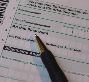 Zettelwirtschaft: Viele Deutsche tun sich das nicht mehr an (Foto: pixabay.com, falco)