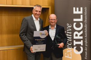 Wolfgang Hermann (re.) erhält Executive Circle Award (Foto: Stefan Bausenwein)