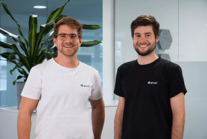 Clemens Brunner (CEO, Co-Founder) und Fabian Knirsch (CEO, Co-Founder) von sproof GmbH (© sproof)