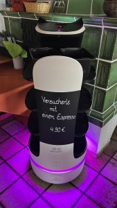 Serviceroboter BellaBot mit 