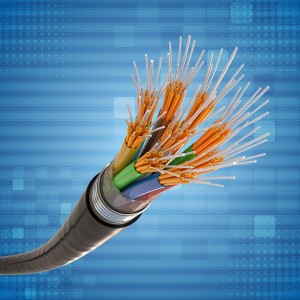 Glasfaser: nur eine Art eines schnellen Breitband-Zugangs für das Internet (Bild: pixabay.de/RosZie)