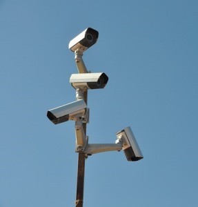 Kameras: Datendiebe können Überwachungskameras leicht anzapfen (Foto: Jürgen Jester, pixabay.com) Kameras: Datendiebe können Überwachungskameras leicht anzapfen (Foto: Jürgen Jester, pixabay.com)