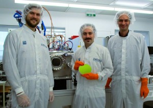 TU-Wien-Chip-Forscher Lukas Wind (links), Masiar Sistani (Mitte), Walter M. Weber (Foto: tuwien.at)
