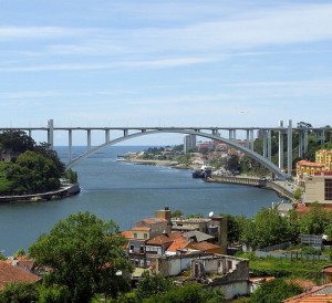 Mündung des Duoro in Porto: könnte Kraftwerksstandort werden (Foto: Wälz, pixabay.com)