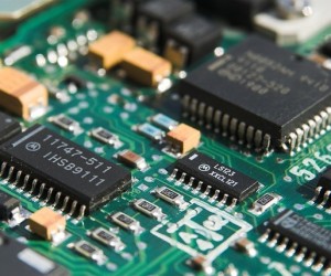 Elektronik-Bauteile lassen sich jetzt wiederverwenden (Foto: pixabay.com, axonite)