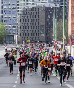 Marathonläufer: Ausdauersportler belasten ihr Gehirn dabei (Foto: pixabay.com, wal_172619)