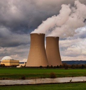 Atomkraftwerk: Mehrheit der Deutschen für Wiedereinstieg (Foto: pixabay.com, Wolfgang-1958)