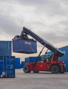 Container: US-Zollpolitik belastet deutsche Automobilindustrie (Foto: bahonya, pixabay.com)