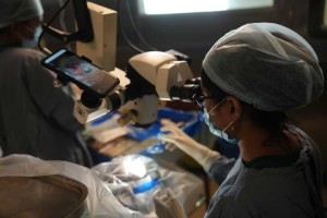 OP: Videos optimieren KI (Foto: Sankara Eye Foundation India & Universitätsklinikum Bonn)